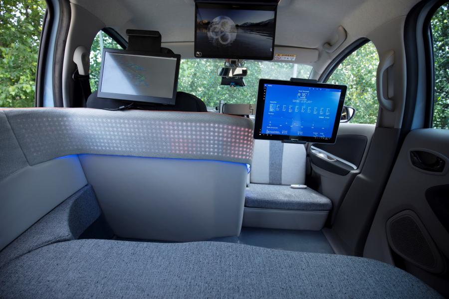 Интерьер Renault Zoe Robot Taxi Experimentation Vehicle 2018 года  (фото 13 из 28)
